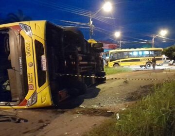 Empresa de ônibus culpa falta de sinalização por colisão entre coletivos
