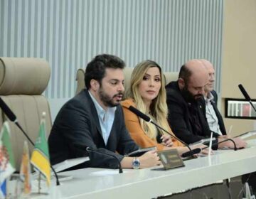 Rachadinhas: PF diz que deputada usou dinheiro para pagar ‘dívidas do marido’