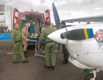 Menina que precisa de transplante de fígado é transferida no GTA para Belém