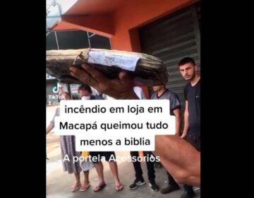 Bíblia encontrada após incêndio em loja comove funcionários