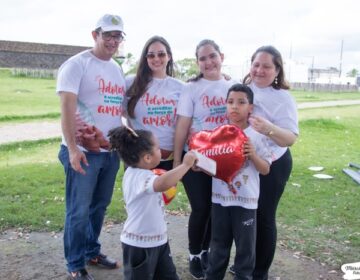 “O amor é igual”, garante mãe adotiva em caminhada em Macapá