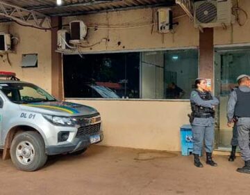 Acusados de roubar e espancar policial são presos