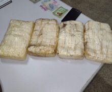 Mulher é presa ao desembarcar com 4kg de cocaína em Santana