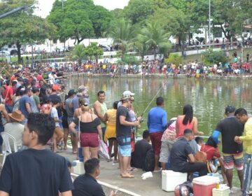De volta após 2 anos, pescaria do trabalhador reúne centenas de famílias em Macapá