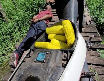 Polícia flagra entregas e apreende 15 kg numa tarde