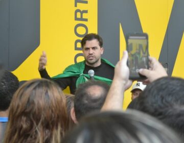 “Chega de políticos de estimação”, diz pré-candidato a presidente no AP