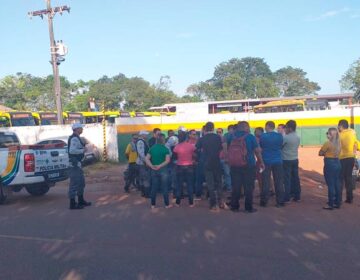 Ônibus: 2º dia de greve é marcado por confusão e relatos de ameaças