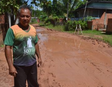 “Pensam que somos porcos”, reclama morador sobre lama no Vale Verde
