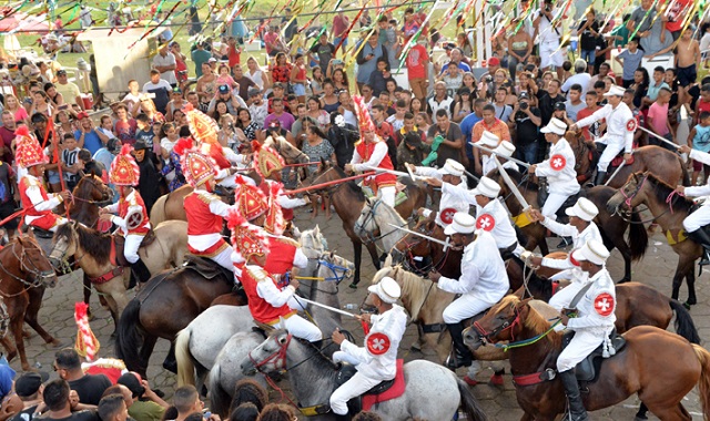 Festa de São Tiago é reaberta ao público e completa de 245 anos