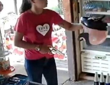 Mulher é procurada por assalto a mini box