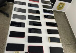 Delegacia de Santana tem de 50 celulares roubados para devolver aos donos