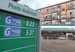 Preço da gasolina continua despencando em Macapá