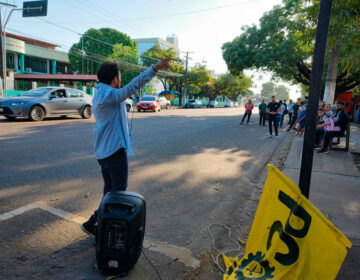 Jairo Palheta faz campanha nas paradas e promete transporte gratuito
