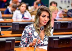 Ex-deputada tem candidatura impugnada pelo MP Eleitoral
