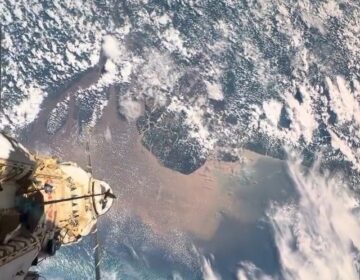 Cosmonauta russo filma o Bailique do espaço