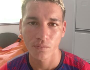 Dupla mata ribeirinho para levar bermuda e celular