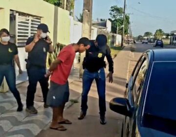 Procurado há 1 ano, foragido é achado dormindo na casa da mãe