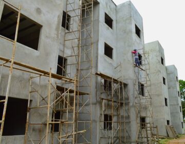 Em assalto, vigilantes de habitacional em construção ficam amarrados