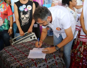 Cultura afasta jovens da criminalidade, afirma Clécio ao se comprometer com o segmento