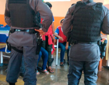 Alunos vivem momentos de pavor em mais um assalto dentro da sala de aula