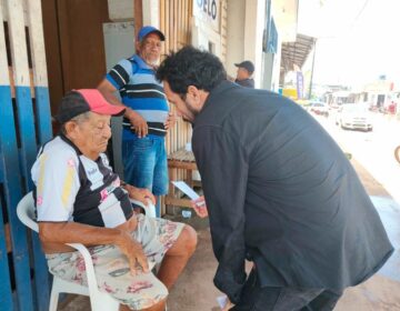Em Santana, Jairo visita área portuária diz que trabalhadores estão abandonados