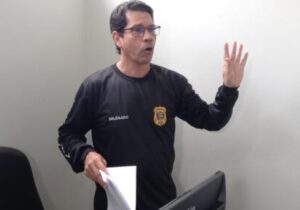 Polícia instaura inquérito contra professora bolsonarista da Unifap