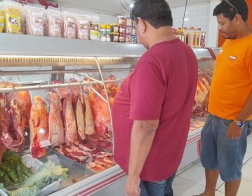 Churrasco e cerveja: com Brasil fora da Copa, comércio mantém esperança nas vendas de fim de ano