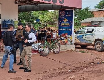 Dois são executados em mercearia na zona norte