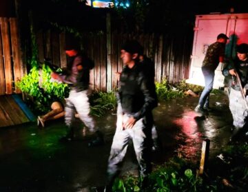 Mulher assaltante morre em troca de tiros com a polícia
