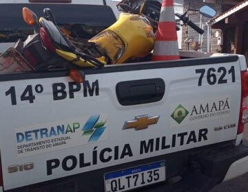 Preso se livra de algemas, pega fuzil da viatura e acaba morto ao apontar arma para policiais