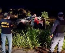 Com tiro na cabeça, mulher é encontrada morta dentro de carro na Norte Sul