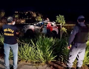 Com tiro na cabeça, mulher é encontrada morta dentro de carro na Norte Sul