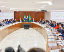 BR, macrodrenagem, terminais hidroviários: Clécio apresenta propostas a Lula em encontro com governadores
