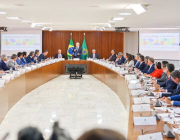 BR, macrodrenagem, terminais hidroviários: Clécio apresenta propostas a Lula em encontro com governadores