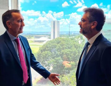 Clécio e Waldez discutem investimentos do Ministério da Integração no Amapá