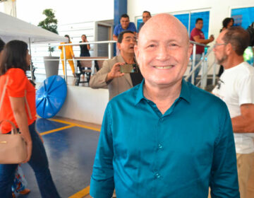 Em Santana, prefeitura antecipa 13º