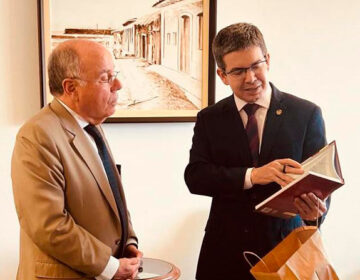 Randolfe pede a ministro apoio para facilitar visto a brasileiros que precisam entrar na Guiana