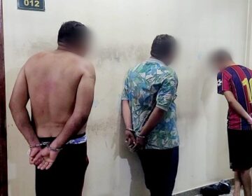 Suspeitos de arrastão são presos com facas e simulacros