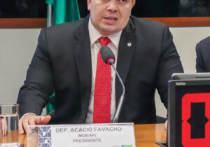 Deputado do Amapá assume vice-presidência da Frente pela Transparência