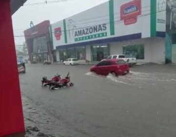 Após 12 horas de chuva, Macapá contabiliza alagamentos