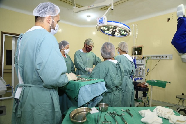 Força-tarefa supera 700 cirurgias ortopédicas em busca de ‘zero fila’
