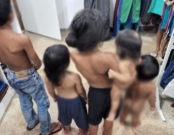 Mãe abandona 5 crianças em pousada na fronteira