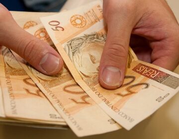 Com 1ª parcela do 13º salário nesta terça, Amapá ‘injeta’ R$ 146 mi na economia