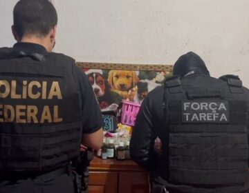 Facção vendia armas e drogas por aplicativo de mensagens, diz polícia