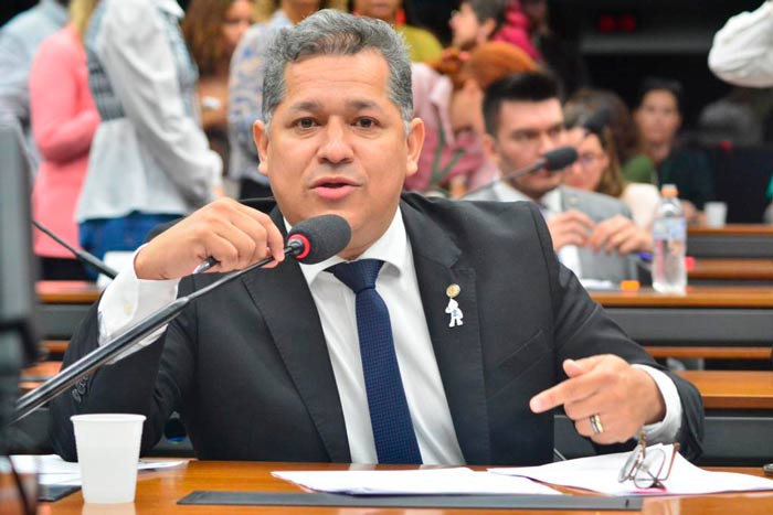 Malafaia assume presidência de subcomissão sobre crise energética no Amapá