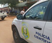 Adolescente luta com agressores mas acaba baleado e morre