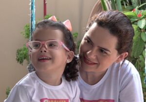 Paralisia cerebral: menina de 3 anos precisa ir até o Piauí para cirurgia de risco