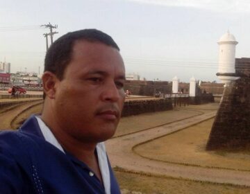 Jornalista e conselheiro de cultura morre em partida de futebol