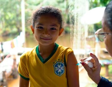 Vacinação de ribeirinhos em Santana recebe reconhecimento nacional