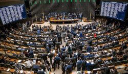 Câmara notifica deputados que perderam os mandatos após retotalização de votos